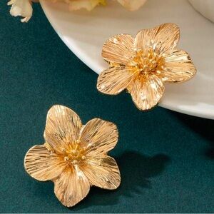 Gold Floral Earrings